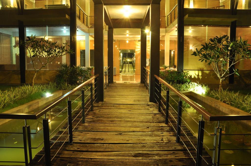 Laya Safari Resorts & Spa Yala Exterior foto