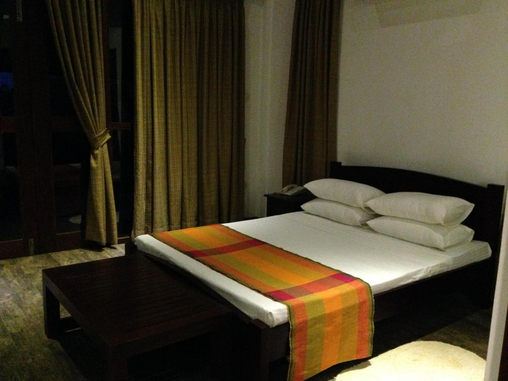Laya Safari Resorts & Spa Yala Quarto foto