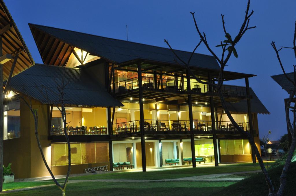 Laya Safari Resorts & Spa Yala Exterior foto