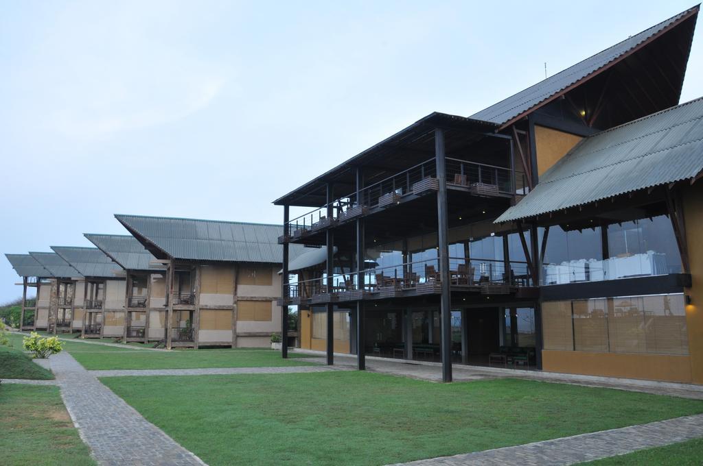 Laya Safari Resorts & Spa Yala Exterior foto